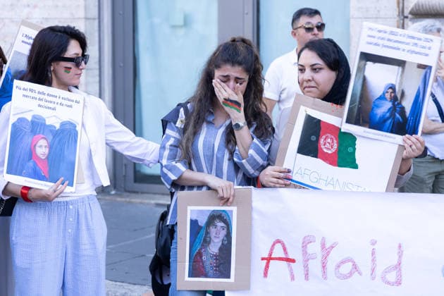 IPA85915184 - Rally in Piazza Santi Apostoli in Rome in solidarity with the women and people in Afghanistan who continue to suffer repression and serious human rights violations  Copyright: xMatteoxNardonex xx 85915184
