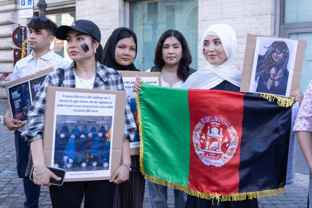IPA85915043 - Rally in Piazza Santi Apostoli in Rome in solidarity with the women and people in Afghanistan who continue to suffer repression and serious human rights violations  Copyright: xMatteoxNardonex xx 85915043