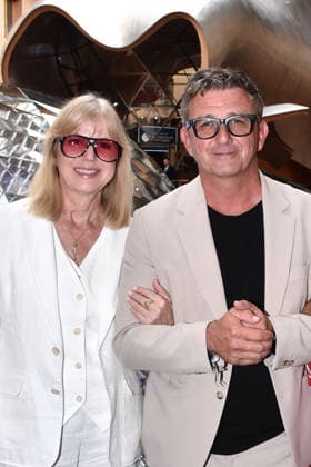 Hans Sigl und seine Ehefrau Susanne Kemmler beim Felix Burda Award am 21.06.2026 im Axika in Berlin Hans Sigl and his wife Susanne Kemmler attend the Felix Burda Award ceremony on June 21, 2026 at the Axika in Berlin, Germany Felix Burda Award in Berlin *** Hans Sigl and his wife Susanne Kemmler at the Felix Burda Award ceremony on June 21, 2026, at the Axika in Berlin Hans Sigl and his wife Susanne Kemmler attend the Felix Burda Award ceremony on June 21, 2026 at the Axika in Berlin, Germany Felix Burda Award in Berlin,detected_source_language 