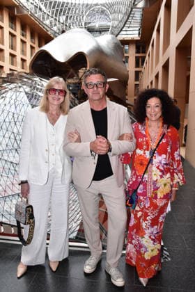 Susanne Kemmler, Hans Sigl, Barbara Wussow attend the Felix Burda Award ceremony on June 21, 2026 at the Axika in Berlin, Germany Felix Burda Award in Berlin *** Susanne Kemmler, Hans Sigl, and Barbara Wussow attended the Felix Burda Award ceremony on June 21, 2026, at the Axika in Berlin, Germany. Felix Burda Award in Berlin,detected_source_language