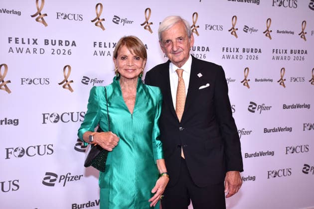 Uschi Glas and her husband Dieter Hermann attend the Felix Burda Award ceremony on June 21, 2026 at the Axika in Berlin, Germany Felix Burda Award in Berlin *** Uschi Glas and her husband Dieter Hermann attend the Felix Burda Award ceremony on June 21, 2026, at the Axika in Berlin, Germany. Felix Burda Award in Berlin,detected_source_language