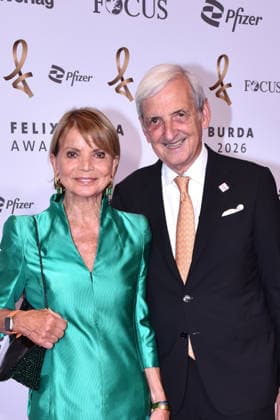 Uschi Glas and her husband Dieter Hermann attend the Felix Burda Award ceremony on June 21, 2026 at the Axika in Berlin, Germany Felix Burda Award in Berlin *** Uschi Glas and her husband Dieter Hermann attend the Felix Burda Award ceremony on June 21, 2026, at the Axika in Berlin, Germany. Felix Burda Award in Berlin,detected_source_language