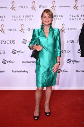 Uschi Glas attends the Felix Burda Award ceremony on June 21, 2026 at the Axika in Berlin, Germany Felix Burda Award in Berlin *** Uschi Glas attends the Felix Burda Award ceremony on June 21, 2026, at the Axika in Berlin, Germany. Felix Burda Award in Berlin,detected_source_language