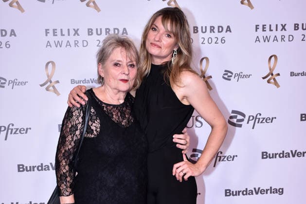 Ina Paule Klink and her mother Doris Klink attend the Felix Burda Award ceremony on June 21, 2026 at the Axika in Berlin, Germany Felix Burda Award in Berlin *** Ina Paule Klink and her mother, Doris Klink, attend the Felix Burda Award ceremony on June 21, 2026, at the Axika in Berlin, Germany. Felix Burda Award in Berlin,detected_source_language