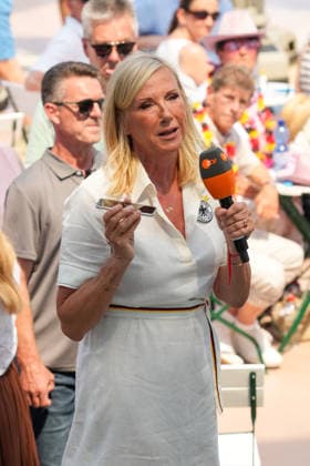 ZDF-Fernsehgarten 2026. Andrea (Kiwi) Kiewel im ZDF Fernsehgarten mit dem Motto Discofox am 21.06.2026 in Mainz. Mainz ZDF Fernsehgarten Rheinland-Pfalz *** ZDF Fernsehgarten 2026