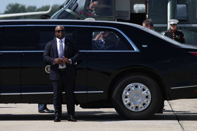 MD: President Trump Returns to the White House from Camp David U.S. President Donald Trump gets into The Beast after landing in Marine One on June 21, 2026 at Joint Base Andrews, Maryland. President Trump spent the weekend at Camp David after signing a memorandum of understanding with Iran on Friday during the G-7 summit at the Palace of Versailles in France as Vice President JD Vance continued the U.S.-Iran peace negotiations in Switzerland over the weekend. (Photo by Samuel Corum Pool ABACAPRESS.COM) Joint Base Andrews Maryland United States  Copyright: xPool ABACAx
