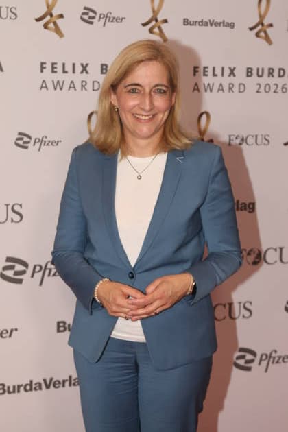 Nina Warken bei der 21. Verleihung des Felix Burda Award 2026 im Axica-Kongress- und Tagungszentrum. Berlin, 21.06.2026 *** Nina Warken at the 21st Felix Burda Award Ceremony in 2026 at the Axica Congress and Conference Center in Berlin, June 21, 2026,detected_source_language Copyright: xAgenturxMatthiasxWehnertx xM.xGränzdörferx