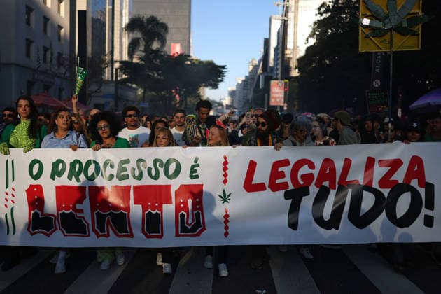 SaO PAULO, SP - 21.06.2026: MARCHA DA MACONHA EM SaO PAULO - Marijuana March in Sao Paulo. Demonstration for the legalization of marijuana. Paulista Avenue. Organizers criticize the criminalization of growing the plant, structural racism, violence due to the war on drugs, and difficulty accessing medicinal cannabis treatments. x2966759x  IanxMaenfeld