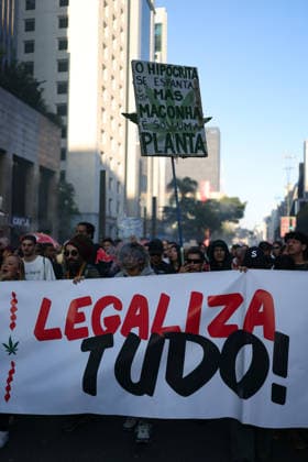 SaO PAULO, SP - 21.06.2026: MARCHA DA MACONHA EM SaO PAULO - Marijuana March in Sao Paulo. Demonstration for the legalization of marijuana. Paulista Avenue. Organizers criticize the criminalization of growing the plant, structural racism, violence due to the war on drugs, and difficulty accessing medicinal cannabis treatments. x2966760x  IanxMaenfeld