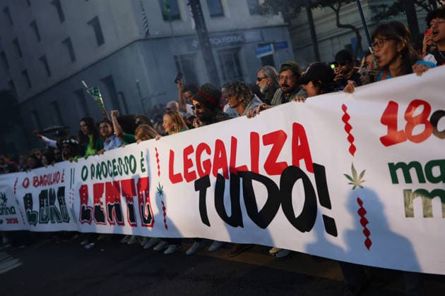 SaO PAULO, SP - 21.06.2026: MARCHA DA MACONHA EM SaO PAULO - Marijuana March in Sao Paulo. Demonstration for the legalization of marijuana. Paulista Avenue. Organizers criticize the criminalization of growing the plant, structural racism, violence due to the war on drugs, and difficulty accessing medicinal cannabis treatments. x2966766x  IanxMaenfeld