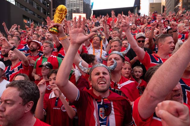 Norway national football team supporters gather in Times Square ahead of World Cup match NEW YORK, UNITED STATES - JUNE 21: Norwegian national football team supporters gather on the iconic red steps in Times Square ahead of Monday s FIFA World Cup match, creating a festive atmosphere with chants and traditional rowing celebrations as fans dressed in red and waving flags filled the famous Manhattan landmark in New York, United States on June 21, 2026. Lokman Vural Elibol Anadolu New York United States. Editorial use only. Please get in touch for any other usage.  Copyright: x2026xAnadoluxLokmanxVuralxElibolx
