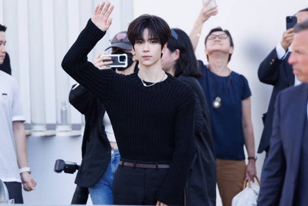 News - Prada - Arrivals - Milan Fashion Week - Menswear Spring Summer 2027 MILAN, ITALY - JUNE 21, 2026: Yu Chengen leaves the Prada fashion show during the Milan Fashion Week - Menswear Spring Summer 2027 on June 21, 2026 in Milan, Italy. Photo: Cinzia Camela. Milan Fondazione Prada Italy Copyright: xCinziaxCamelax xLiveMediax LPN_2530025