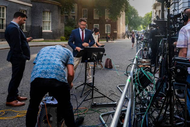 . 22 06 2026. London, United Kingdom. Ongoing Developments Downing Street. Ongoing developments in Downing Street over rumours of PM Keir Starmer resigning.  xMartynxWheatleyx xi-Imagesx IIM-26845-0004