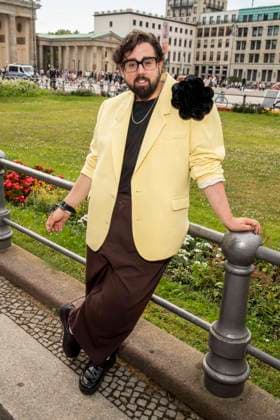 ABB BURDA- Steven Preisner zu Gast beim Felix Burda Award in der KAXICA am Brandenburger Tor am 21.06.2026 in Berlin Berlin Deutschland *** ABB BURDAs Steven Preisner to be a guest at the Felix Burda Award at KAXICA at the Brandenburg Gate on June 21, 2026, in Berlin, Germany,detected_source_language