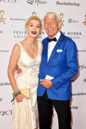Grit Weiss und Jo Groebel bei der 21. Verleihung des Felix Burda Award 2026 im AXICA. Berlin, 21.06.2026 *** Grit Weiss and Jo Groebel at the 21st Felix Burda Award Ceremony in 2026 at AXICA Berlin, June 21, 2026,detected_source_language Foto:xM.xBehrensx xFuturexImagex burda_6619