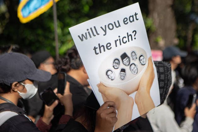 June 22, 2026, Denpasar, Bali, Indonesia: Students and activists shout slogans during a protest demanding policy reforms and denouncing government performance in Denpasar, Bali, Indonesia. Denpasar Indonesia - ZUMAp229 20260622_zip_p229_009 Copyright: xLanaxPriatnax