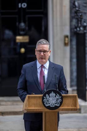 22 June 2026 London, UK: Prime Minister Keir Starmer Announces Resignation Outside No.10 Downing Street 22 June 2026 Westminster, London, UK: Prime Minister Sir Keir Starmer delivers a statement outside No.10 Downing Street announcing that he will step down as Leader of the Labour Party and Prime Minister. Speaking to assembled members of the media, Starmer outlined plans for an orderly leadership transition, with a successor expected to be in place before Parliament returns in September., Credit:Abdullah Bailey Anthony Bailey - B2421 Avalon  Copyright: xAbdullahxBaileyx xAnthonyxBaileyx-xB2421x xAvalonx 1111767354