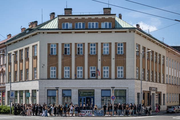 A one-day warning strike by employees of Czech Television and Czech Radio over planned changes to the funding of public media, in Hradec Kralove, Czech Republic, on June 22, 2026. Protesters in front of the Czech Radio Hradec Kralove building. (CTKxPhoto DavidxTanecek) CTKPhotoP2026062204313  CTKPhotoP2026062204313
