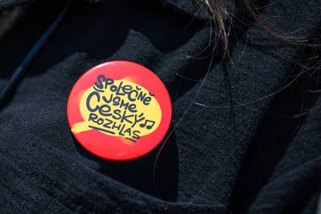 A one-day warning strike by employees of Czech Television and Czech Radio over planned changes to the funding of public media, in Hradec Kralove, Czech Republic, on June 22, 2026. Protesters in front of the Czech Radio Hradec Kralove building. (CTKxPhoto DavidxTanecek) CTKPhotoP2026062204314  CTKPhotoP2026062204314