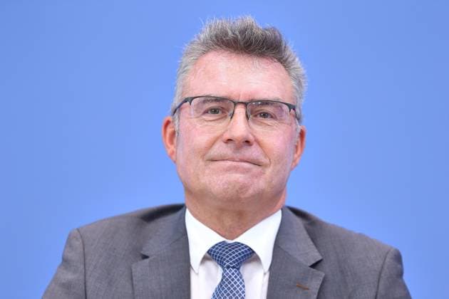Berlin, Deutschland, 22.06.2026: Bundespressekonferenz: Kommunalfinanzen im freien Fall ? Forderungen der kommunalen Spitzenverbände an Bund und Länder: Achim Brötel, Präsident des Deutschen Landkreistages (DLT) *** Berlin, Germany, June 22, 2026 Federal Press Conference Copyright: xdtsxNachrichtenagenturx dts_124337