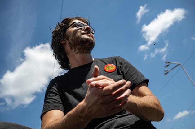 A one-day warning strike by employees of Czech Television and Czech Radio over planned changes to the funding of public media, in Hradec Kralove, Czech Republic, on June 22, 2026. Protesters in front of the Czech Radio Hradec Kralove building. (CTKxPhoto DavidxTanecek) CTKPhotoP2026062204359  CTKPhotoP2026062204359
