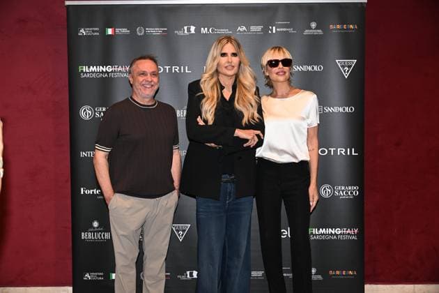 IPA85937334 - Rome: Casa del Cinema. Presentation of the Filming Italy Sardegna Festival. Pictured: Gabriele Cirilli, Tiziana Rocca, Micaela Ramazzotti; Gabriele Cirilli, Tiziana Rocca, Micaela Ramazzotti  Copyright: xMaurizioxD Avanzox xDxAvanzo Provvisionatox 85937334