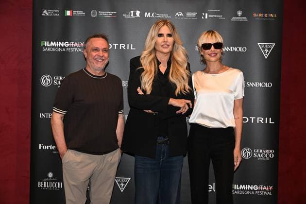 IPA85937347 - Rome: Casa del Cinema. Presentation of the Filming Italy Sardegna Festival. Pictured: Gabriele Cirilli, Tiziana Rocca, Micaela Ramazzotti; Gabriele Cirilli, Tiziana Rocca, Micaela Ramazzotti  Copyright: xMaurizioxD Avanzox xDxAvanzo Provvisionatox 85937347