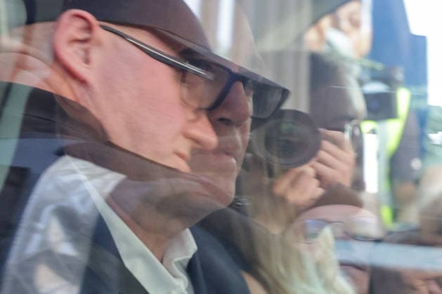 June 22, 2026, London, London, UK: London, UK. Andy Burnham, MP for Makerfield, sits in the rear of a London taxi as it departs Euston Station en route to the Houses of Parliament in London. Andy Burnham confirmed he will stand to replace Keir Starmer as Labour leader and Prime Minister. London UK  - ZUMAl94_ 20260622_zaf_l94_085 Copyright: xDinendraxHariax