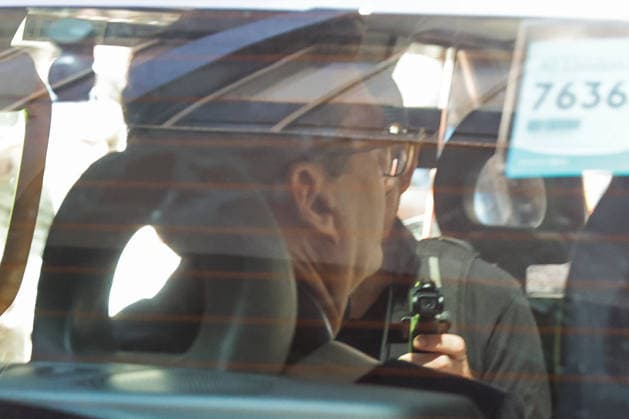 June 22, 2026, London, London, UK: London, UK. Andy Burnham, MP for Makerfield, sits in the rear of a London taxi as it departs Euston Station en route to the Houses of Parliament in London. Andy Burnham confirmed he will stand to replace Keir Starmer as Labour leader and Prime Minister. London UK  - ZUMAl94_ 20260622_zaf_l94_087 Copyright: xDinendraxHariax