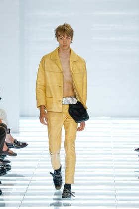 Runway at the Prada fashion show during Milan Fashion Week Menswear Spring Summer 2027 on June 21, 2026, in Milan, Italy Bestimage Milan France,detected_source_language  Copyright: xAgencex xBestimagexAgencex xBestimagex