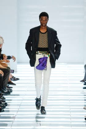 Runway at the Prada fashion show during Milan Fashion Week Menswear Spring Summer 2027 on June 21, 2026, in Milan, Italy Bestimage Milan France,detected_source_language  Copyright: xAgencex xBestimagexAgencex xBestimagex