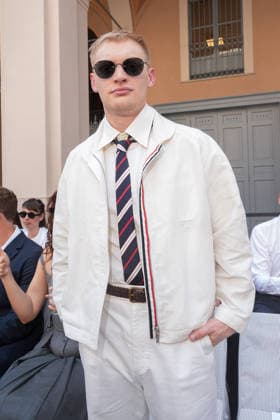 IPA85941721 - Milan, Milan Men™s Fashion Week Spring Summer 2027 - Men™s Fashion, Spring Summer 2027 - Thom Browne fashion show - front row Pictured: Curry Barker  Copyright: xRiccardoxGIordanox xRiccardoxGiordanox 85941721