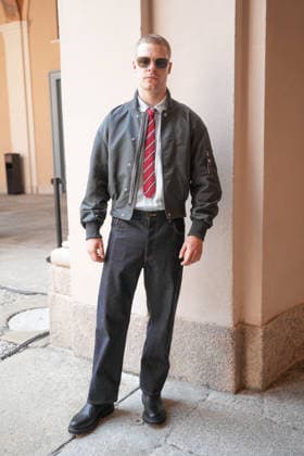 IPA85941529 - Milan, Milan Men™s Fashion Week Spring Summer 2027 - Men™s Fashion, Spring Summer 2027 - Thom Browne fashion show - front row Pictured: Guest  Copyright: xRiccardoxGIordanox xRiccardoxGiordanox 85941529