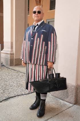 IPA85941534 - Milan, Milan Men™s Fashion Week Spring Summer 2027 - Men™s Fashion, Spring Summer 2027 - Thom Browne fashion show - front row Pictured: Guest  Copyright: xRiccardoxGIordanox xRiccardoxGiordanox 85941534