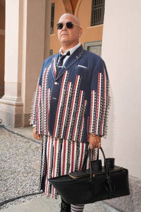 IPA85941536 - Milan, Milan Men™s Fashion Week Spring Summer 2027 - Men™s Fashion, Spring Summer 2027 - Thom Browne fashion show - front row Pictured: Guest  Copyright: xRiccardoxGIordanox xRiccardoxGiordanox 85941536