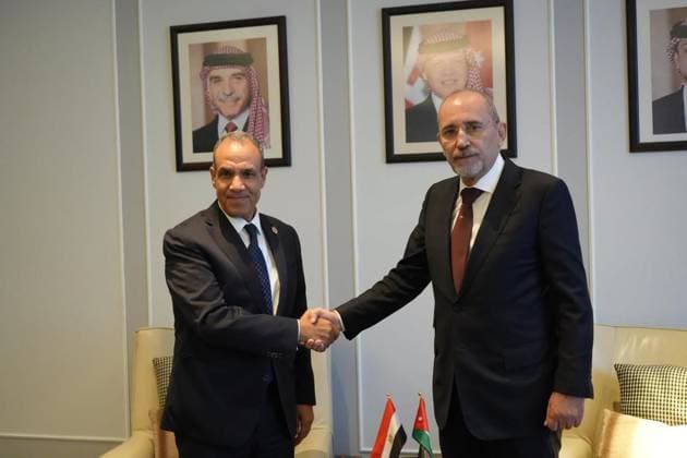 Egyptian Foreign Minister Badr Abdel-Aty met with Jordanian Deputy Prime Minister and Foreign Minister Ayman Safadi Egyptian Foreign Minister Badr Abdel-Aty met with Jordanian Deputy Prime Minister and Foreign Minister Ayman Safadi on the sidelines of the Arab League Council meetings in Cairo, Egypt. The two sides discussed ways to strengthen bilateral relations and the latest regional developments. Photo by Egyptian Foreign Minister Office apaimages Cairo Cairo Egypt 220626_Egypt_FEPO_00(2) Copyright: xapaimagesxEgyptianxForeignxMinisterxOfficex xapaimagesx