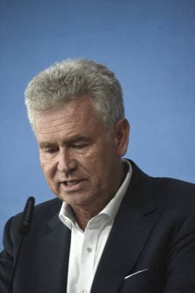 Dr.Stephan J. Lang, Fachanwalt fuer Erbrecht und Praesident der Initiative Werterhalt & Weitergabe e. VInitiative Weiterhalt und Weitergabe Muenchen 22.06.2026 Literaturhaus Die Initiative Werterhalt und Weitergabe e.V. Feierlichen Verleihung des sechsten Bayerischen Jugendpreises Der diesjaehrige Wettbewerb stand unter dem Motto Gesunde Kinder auf einer gesunden Erde. Schuelerinnen und Schueler aus ganz Bayern waren aufgerufen, Foto Muenchen *** Dr. Stephan J. Lang, Specialist Attorney for Inheritance Law and President of the Initiative for the Preservation and Transmission of Values e.V. (Initiative for Preservation and Transmission), Munich, June 22, 2026, Literaturhaus. The Initiative for the Preservation and Transmission of Value