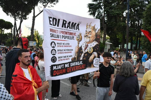 Protests against the tourism project in Albania, continue for 23rd consecutive day TIRANA, ALBANIA - JUNE 22: Hundreds of demonstrators march along the National Martyrs Boulevard toward the Prime Ministry building on the 23rd consecutive day of protests in Tirana, Albania, on June 22, 2026. Gathering at Skanderbeg Square under the slogan Albania is not for sale , the crowds expressed fierce opposition to a multi-million dollar luxury tourism development project planned for the protected Zvernec region in the coastal city of Vlora. The controversial project is allegedly linked to Jared Kushner and Ivanka Trump, the son-in-law and daughter of U.S. President Donald Trump, involving the privatization of pristine public coastlines. The demonstr  Copyright: x2026xAnadoluxOlsixShehux