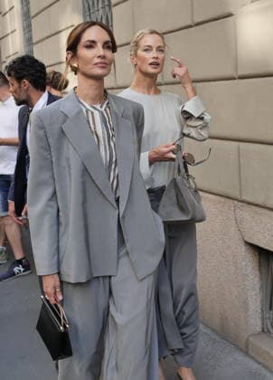 IPA85949672 - Milan, Milan Men s Fashion Week: Spring Summer 2026 2027 - Men s Fashion, Spring Summer 2026 — Armani fashion show; pictured: Eugenia Silva and Carolyn Murphy  Copyright: xLucaxPontix xLucaPonti IpaAgencyx 85949672