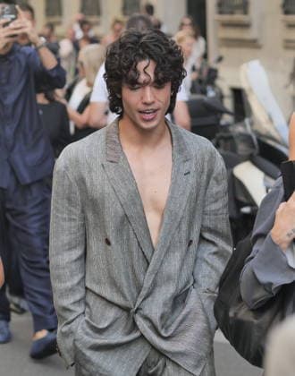 IPA85951749 - Milan, Milan Men s Fashion Week: Spring Summer 2026 2027 - Men s Fashion, Spring Summer 2026 — Armani fashion show; pictured: Conan Gray  Copyright: xLucaxPontix xLucaPonti IpaAgencyx 85951749