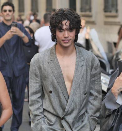 IPA85951739 - Milan, Milan Men s Fashion Week: Spring Summer 2026 2027 - Men s Fashion, Spring Summer 2026 — Armani fashion show; pictured: Conan Gray  Copyright: xLucaxPontix xLucaPonti IpaAgencyx 85951739