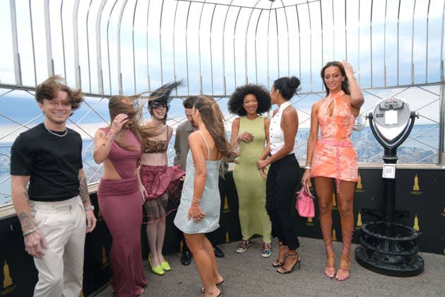 June 22, 2026, New York, Ny, USA: The Cast of Bravo s Next Gen NYC Visits the Empire State Building, NYC.June 22 2026. New York USA  - ZUMAms4_ 20260622_faf_ms4_002 Copyright: xSoniaxMoskowitzxGordonx