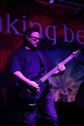 Keith Wallen von der Band Breaking Benjamin bei einem Konzert im Huxleys Neue Welt in Berlin, 22. Juni 2026. Breaking Benjamin Konzert Berlin