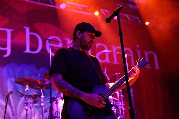 Benjamin Burnley von der Band Breaking Benjamin bei einem Konzert im Huxleys Neue Welt in Berlin, 22. Juni 2026. Breaking Benjamin Konzert Berlin