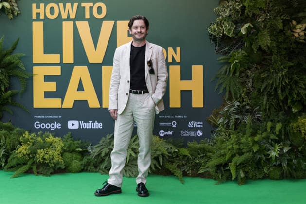 How To Live On Earth World Premiere in London LONDON, UNITED KINGDOM - JUNE 22: Iwan Rheon attends the world premiere of How To Live On Earth at Odeon Luxe Leicester Square in London, United Kingdom on June 22, 2026. Wiktor Szymanowicz Anadolu London United Kingdom. Editorial use only. Please get in touch for any other usage.  Copyright: x2026xAnadoluxWiktorxSzymanowiczx