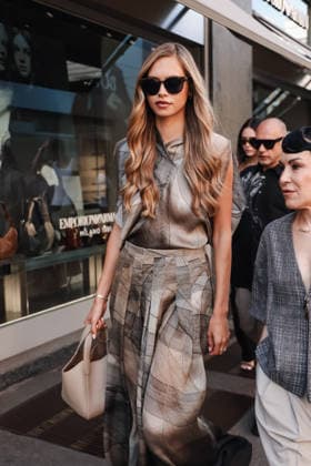 IPA85954284 - Milan, Milan Fashion Week Menswear Spring Summer 2027 - Men s Fashion, Spring Summer 2027 - Giorgio Armani Fashion Show - Guests arriving. Pictured: Laila Hasanovic (model, girlfriend of tennis player Jannik Sinner)  Copyright: xAlessandroxBremecx xx 85954284