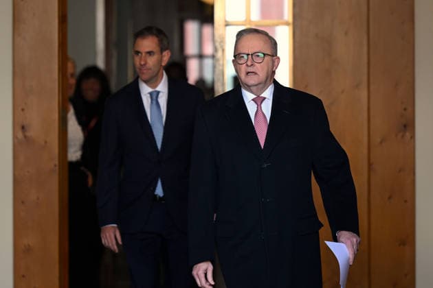 ANTHONY ALBANESE TAX PRESSER, Australian Prime Minister Anthony Albanese and Australian Treasurer Jim Chalmers arrive to speak to the media during a press conference at Parliament House in Canberra, Tuesday, June 23, 2026. ( NO ARCHIVING CANBERRA ACT AUSTRALIA  Copyright: xLUKASxCOCHx 20260623127832173597