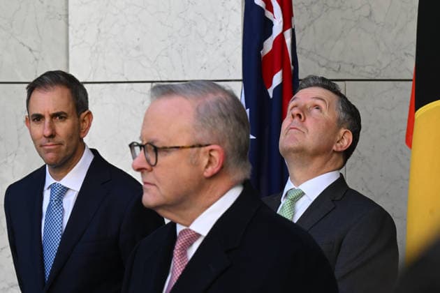 ANTHONY ALBANESE TAX PRESSER, Australian Treasurer Jim Chalmers and Australian Health Minister Mark Butler listen to Australian Prime Minister Anthony Albanese speak to the media during a press conference at Parliament House in Canberra, Tuesday, June 23, 2026. ( NO ARCHIVING CANBERRA ACT AUSTRALIA  Copyright: xLUKASxCOCHx 20260623148229985375