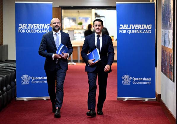 QUEENSLAND BUDGET 2026, Queensland Treasurer David Janetzki (left) and Queensland Premier David Crisafulli (right) are seen before the handing down of the 2025-26 Queensland state budget at Queensland Parliament in Brisbane, Tuesday, June 23, 2026. ( NO ARCHIVING BRISBANE QUEENSLAND AUSTRALIA  Copyright: xDARRENxENGLANDx 20260623140288546452