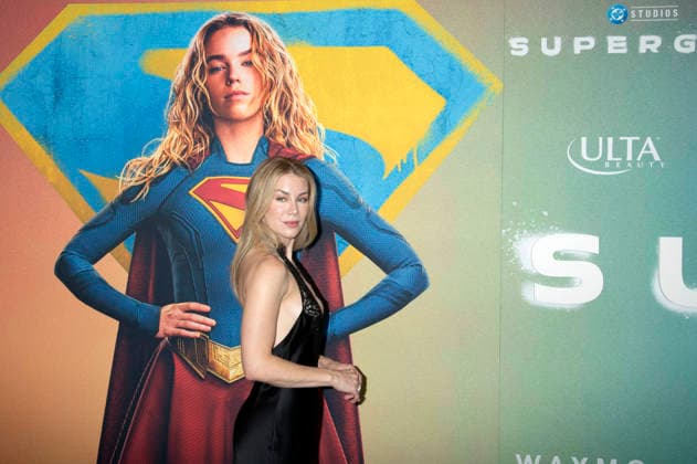 Jennifer Holland bei der Weltpremiere des Kinofilms Supergirl an der Brooklyn Academy of Music. New York, 22.06.2026 *** Jennifer Holland at the world premiere of the movie Supergirl at the Brooklyn Academy of Music in New York, June 22, 2026,detected_source_language Foto:xB.xHinex xFuturexImagex supergirl_ny_6659